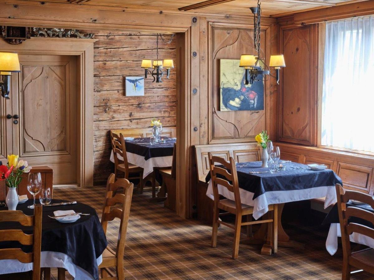 Casa Toedi Restaurant Hotel Trun Dış mekan fotoğraf